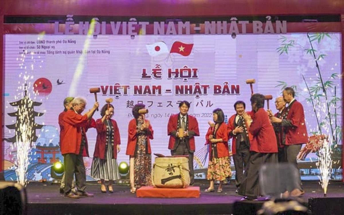 da nang to host vietnam-japan, vietnam-rok festivals picture 1