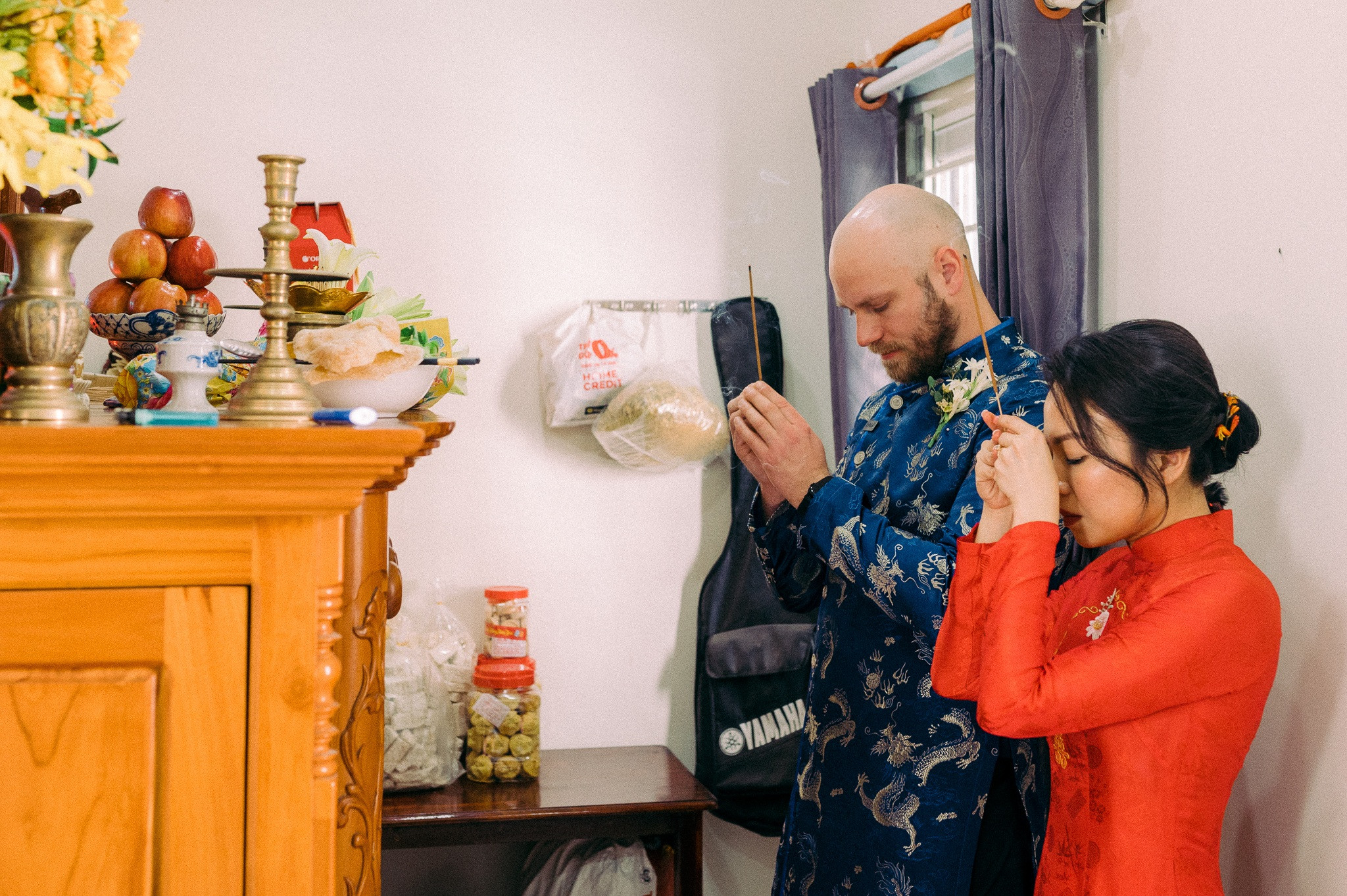 Đám cưới cây nhà lá vườn của vợ Việt, chồng Tây gây 'sốt' mạng xã hội