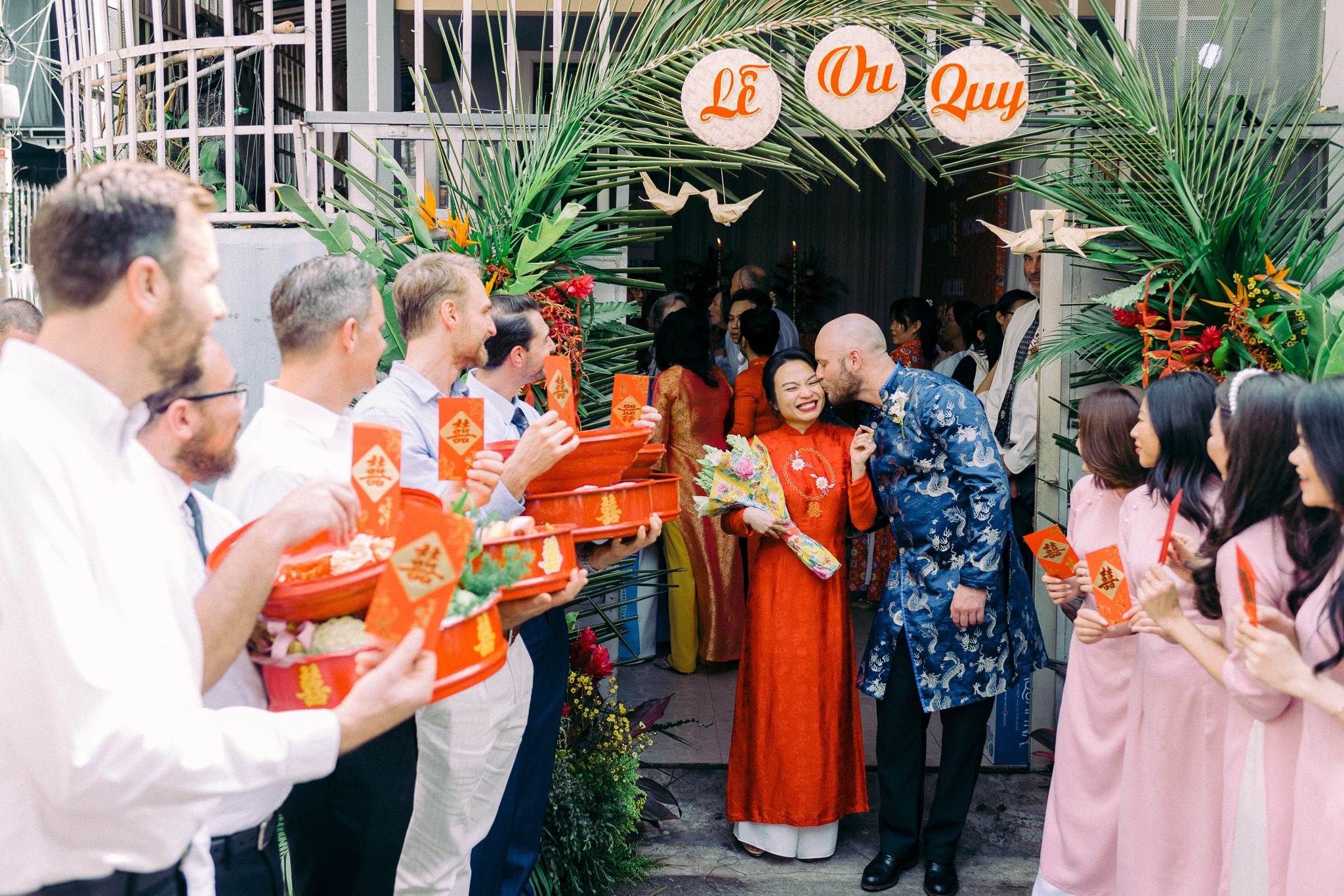 Đám cưới cây nhà lá vườn của vợ Việt, chồng Tây gây sốt mạng xã hội - 5
