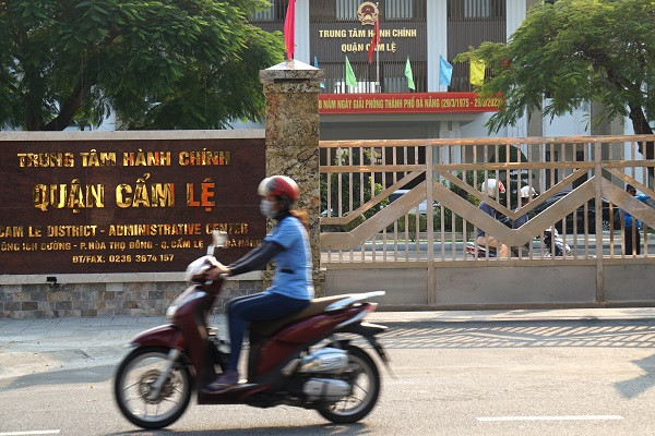 Đà Nẵng: Bắt chủ tịch quận Cẩm Lệ cùng thuộc cấp