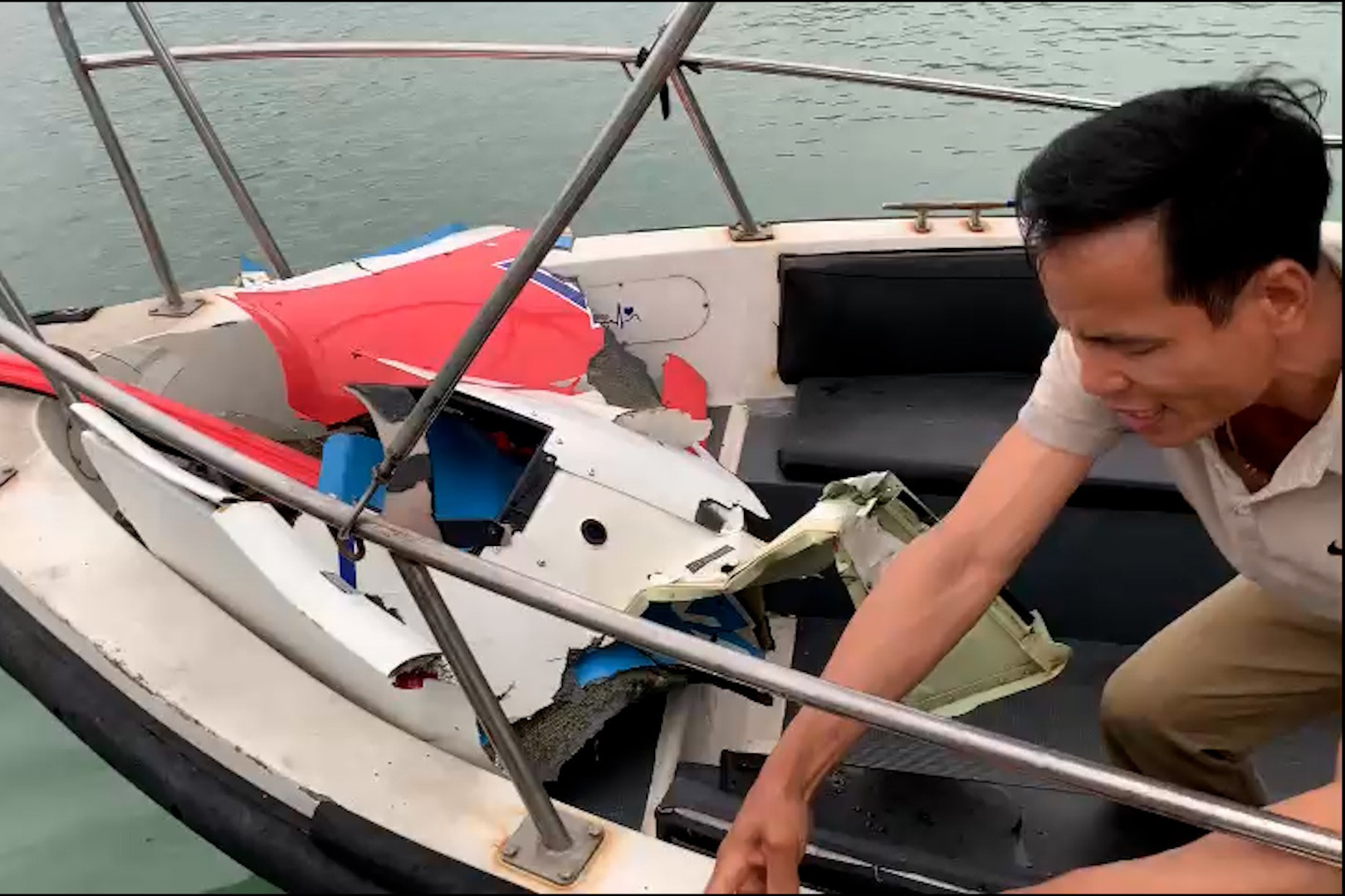 Người chứng kể lại phút máy bay trực thăng gặp nạn