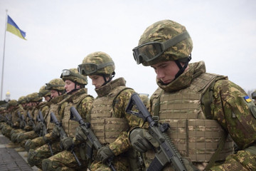 Tướng Ba Lan nói Ukraine khó phản công, ông Zelensky thừa nhận gặp khó ở Bakhmut