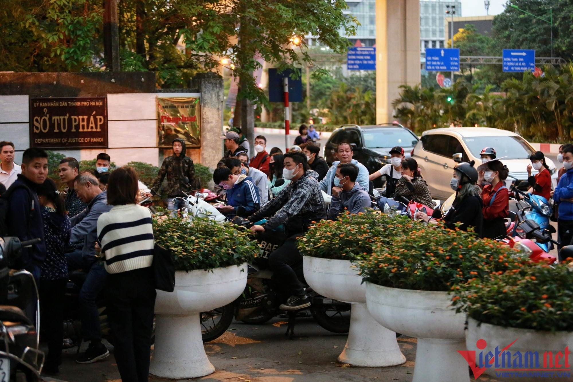 Người dân có thể đến Bưu điện làm thủ tục cấp phiếu lý lịch tư pháp