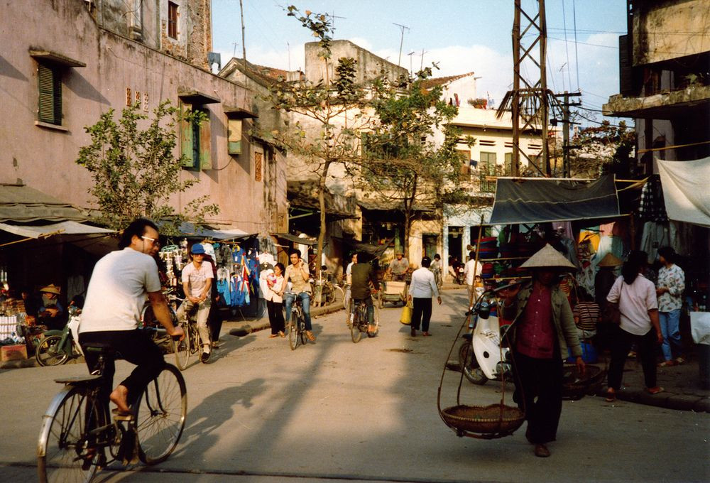 Hà Nội có tên gọi đầu tiên trong lịch sử là gì?