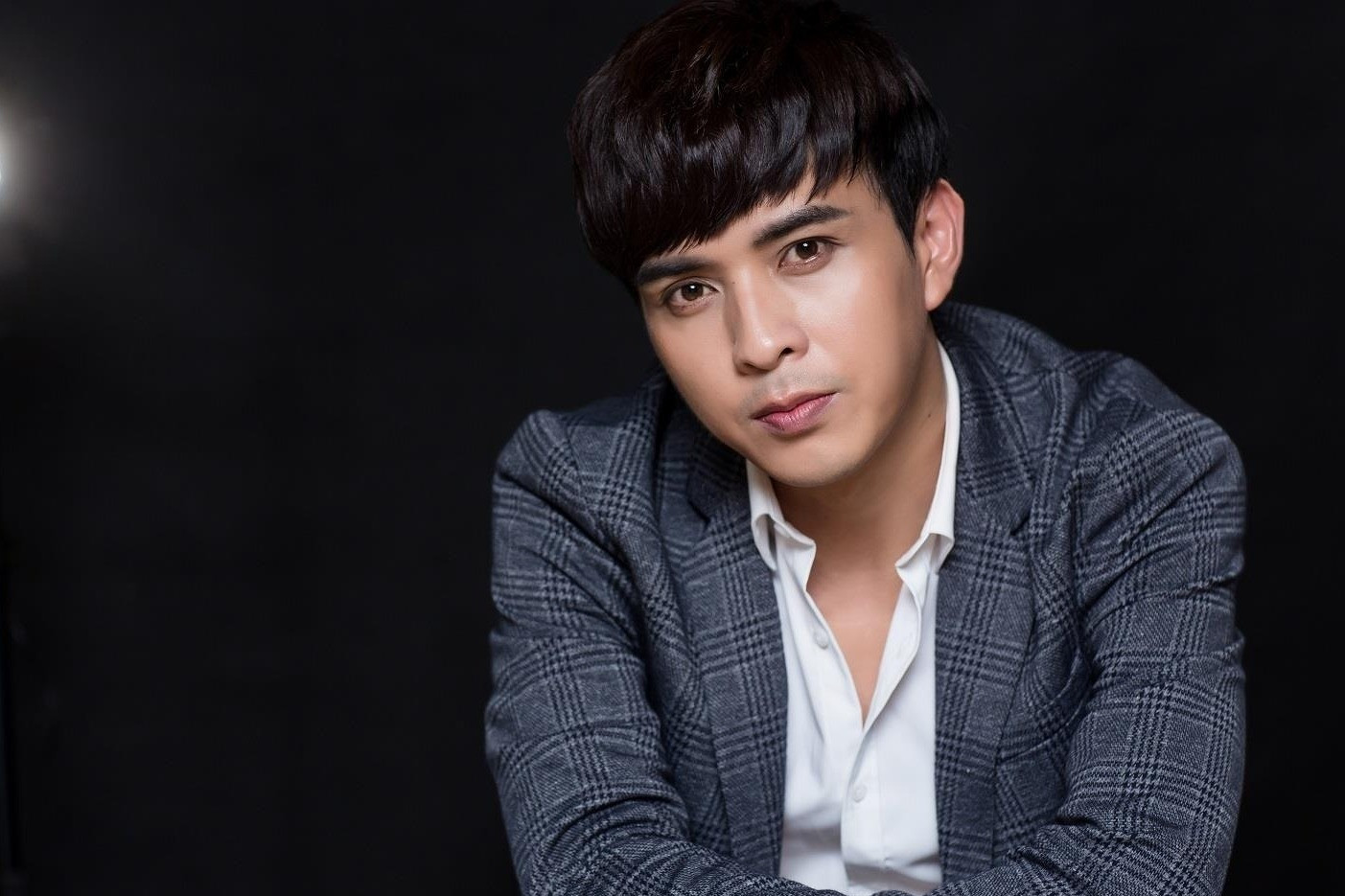 Hồ Quang Hiếu hẹn hò bạn gái diễn viên