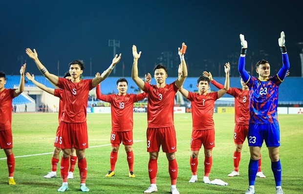 Vietnam up one place on March FIFA world rankings hinh anh 1