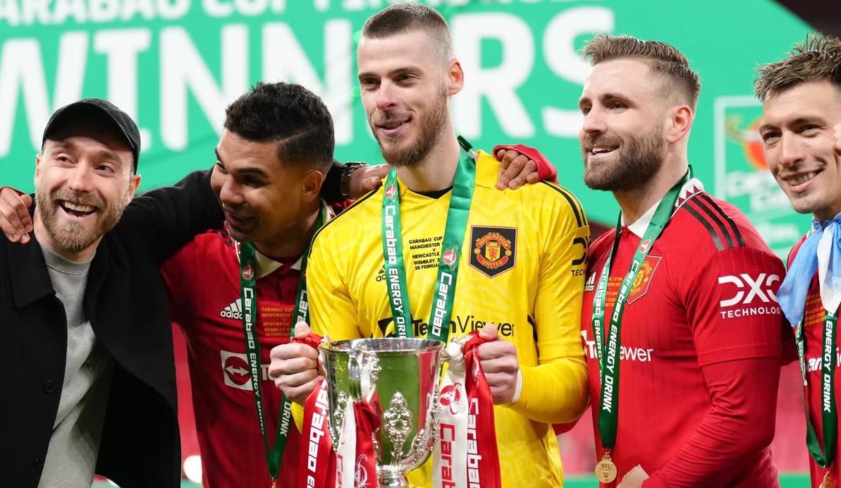 Erik ten Hag tuyên bố MU sẽ thêm danh hiệu nhờ 2 ngôi sao then chốt