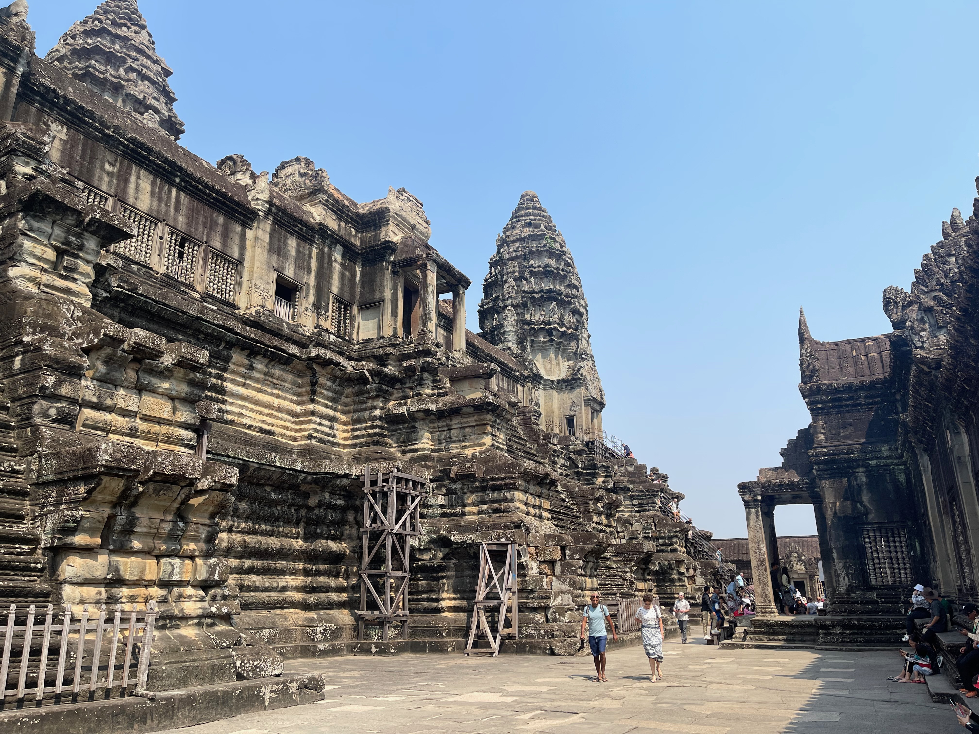 Hé lộ kỹ thuật xây dựng di sản Angkor Wat Campuchia  Báo Công an Nhân dân  điện tử