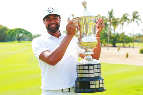 Tony Finau hạ Jon Rahm, vô địch Mexico Open