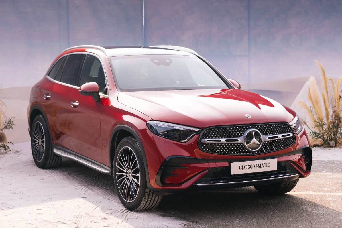 Mercedes-Benz GLC 2023 tăng giá thêm 160 triệu đồng