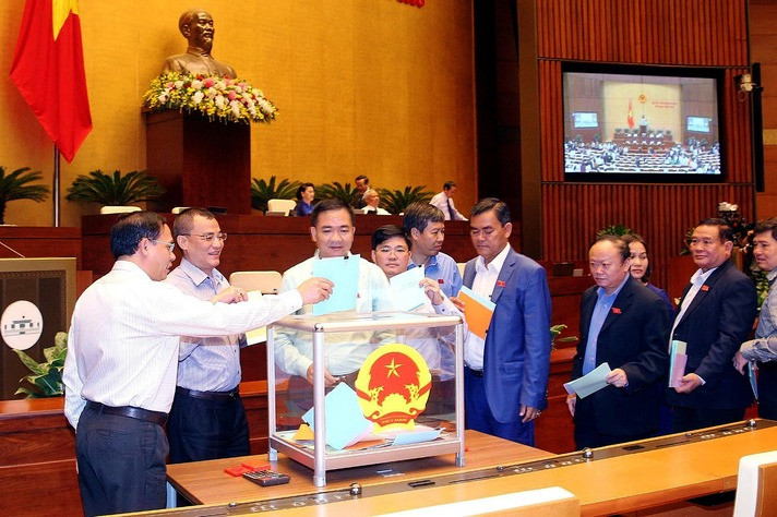 Đề xuất bộ trưởng nào bị 'tín nhiệm thấp', trong 10 ngày phải từ chức