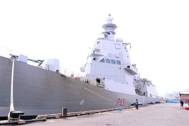 Italian naval ship visits Ho Chi Minh City hinh anh 1