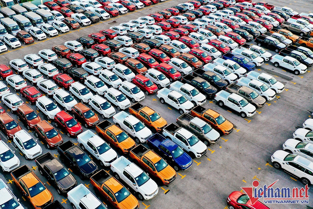 More than US$1.2 billion spent on car imports over four-month period