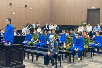 Hôm nay, cựu Chủ tịch, Phó Chủ tịch UBND tỉnh Bình Thuận hầu tòa ở Hà Nội