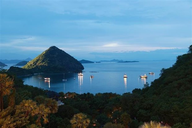 42nd ASEAN Summit: Vietnam helps build ASEAN’s vitality, reputation hinh anh 2