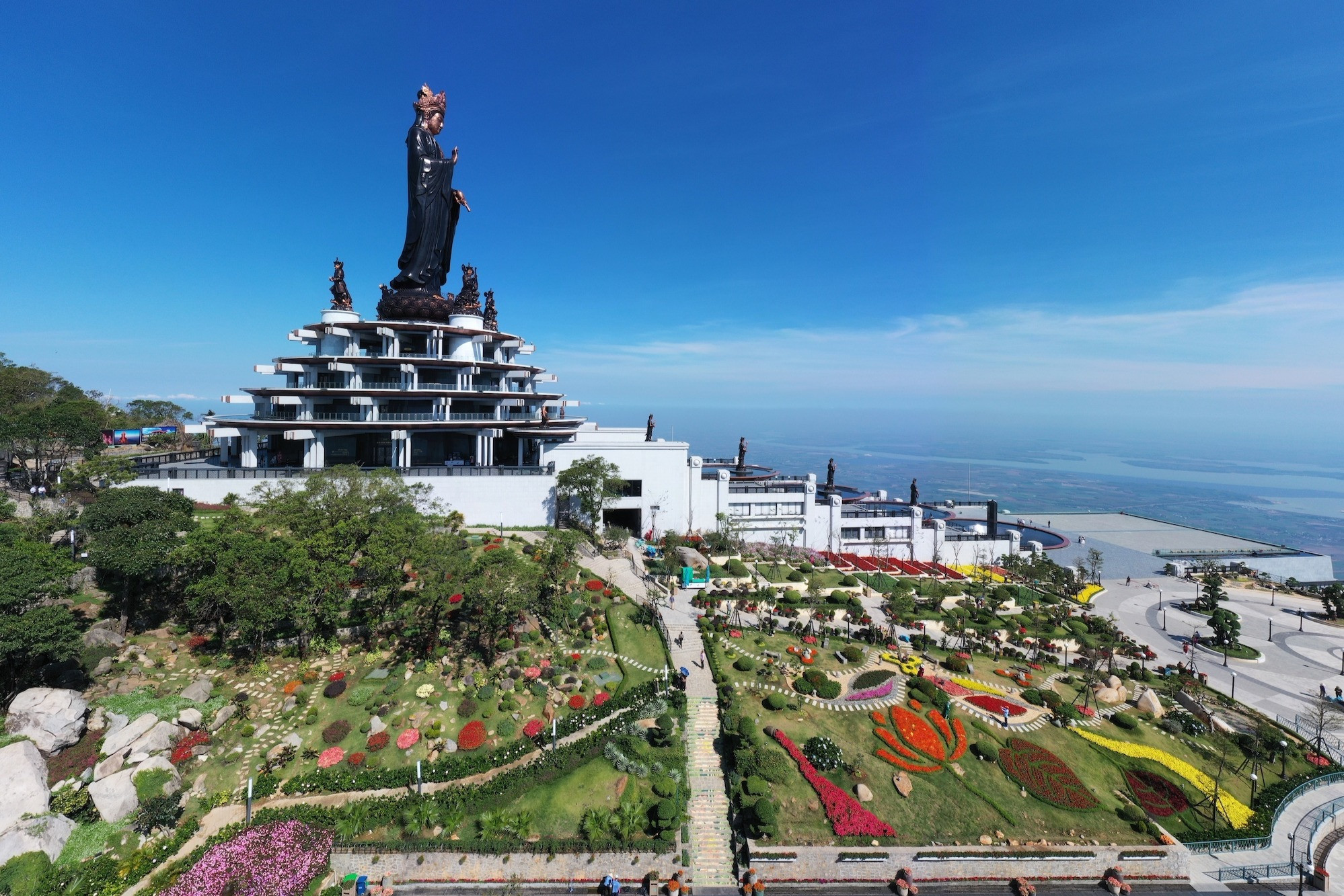 Chuyện kỳ thú ít biết về núi Bà Đen Tây Ninh