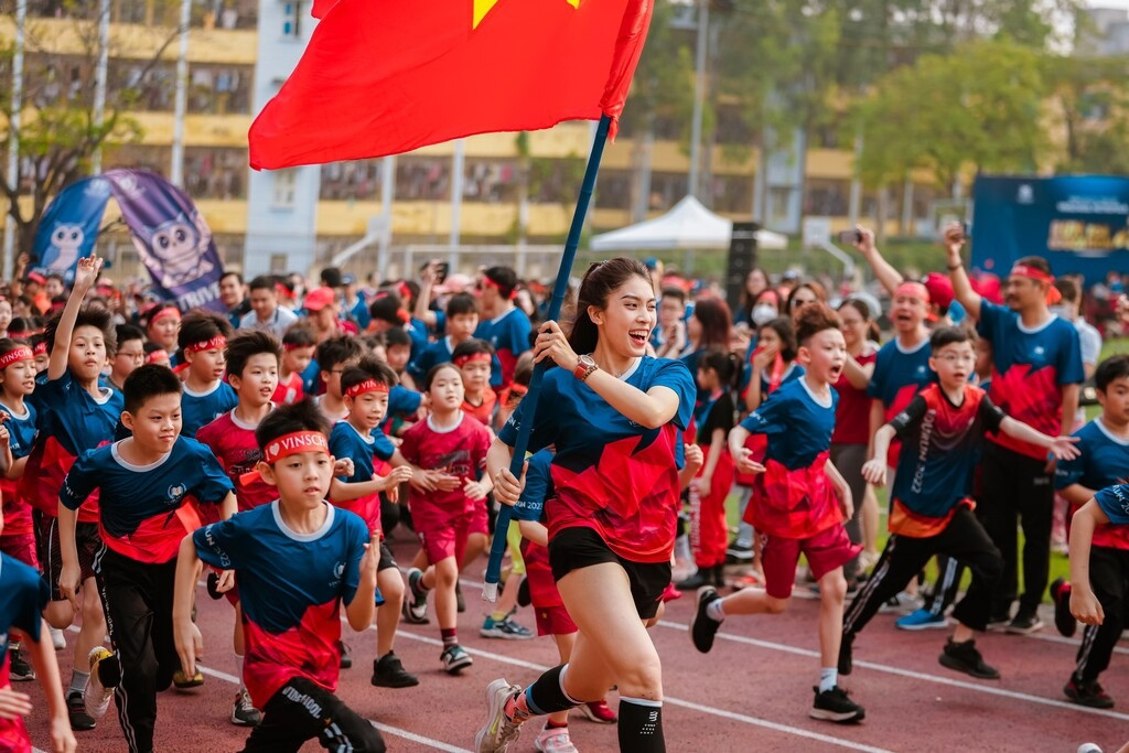 Giải chạy Edurun Vinschool 2023 góp hơn 3,2 tỷ đồng xây lớp học vùng ...