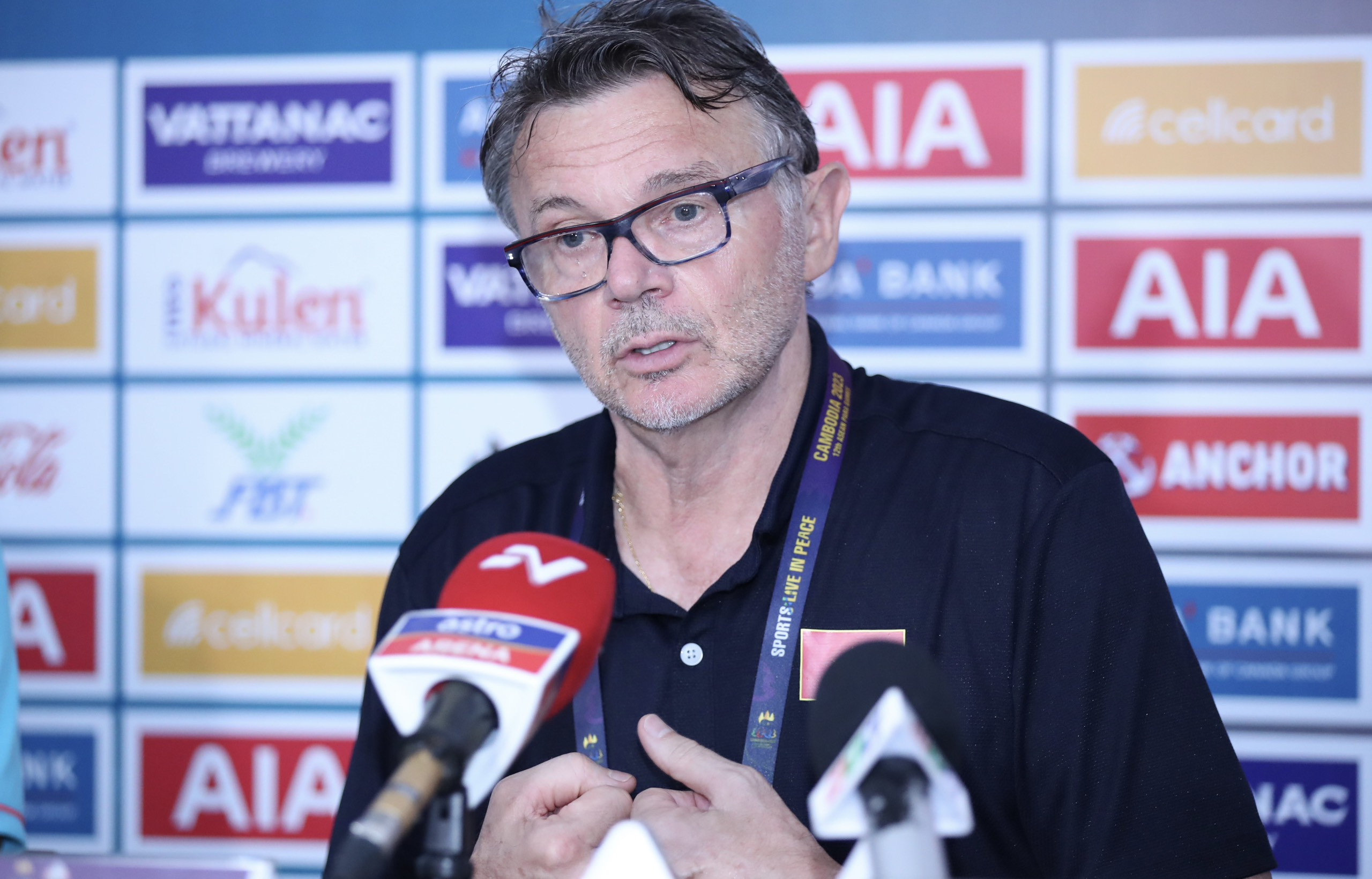 HLV Philippe Troussier: U22 Việt Nam tự tin đấu Indonesia