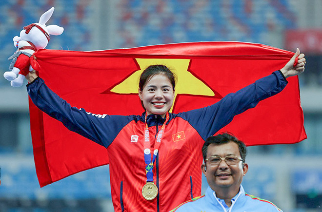 Nguyễn Thị Huyền giành HCV SEA Games thứ 12, đi vào lịch sử điền kinh khu vực