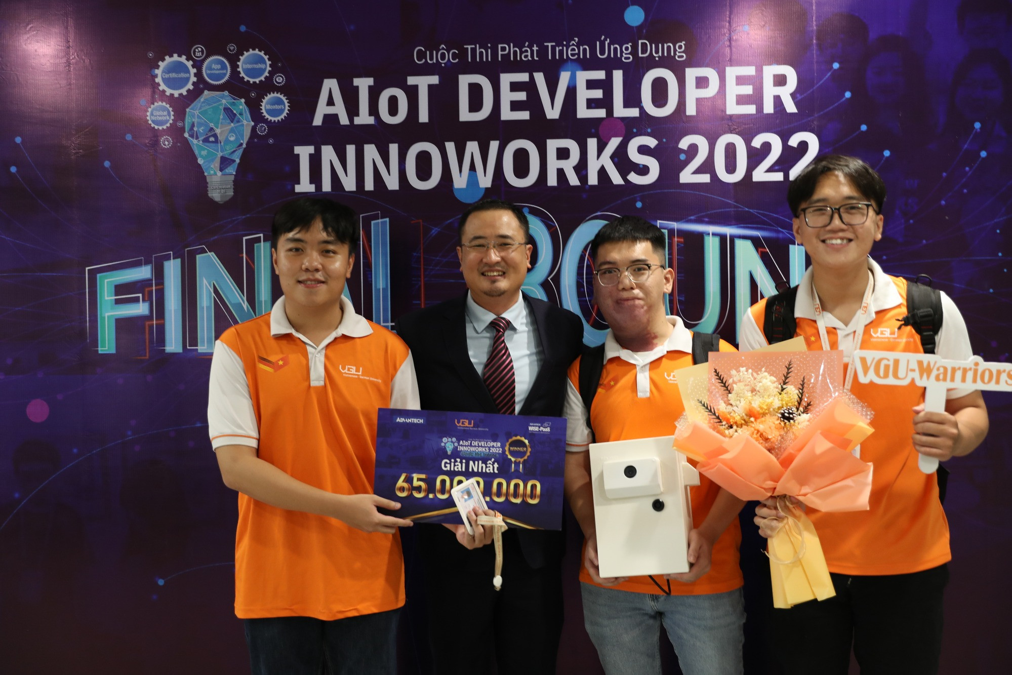 Hệ thống AI nhận diện tội phạm - Quán quân AIoT Developer InnoWorks 2022