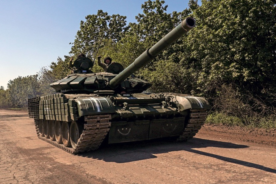 Hơn 1.000 lính và 40 xe tăng Ukraine tấn công Soledar
