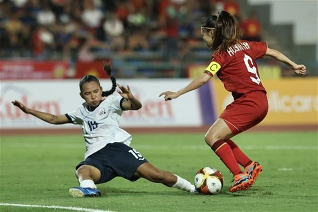 Coach Chung pleased as women’s team reach 10th SEA Games final hinh anh 1