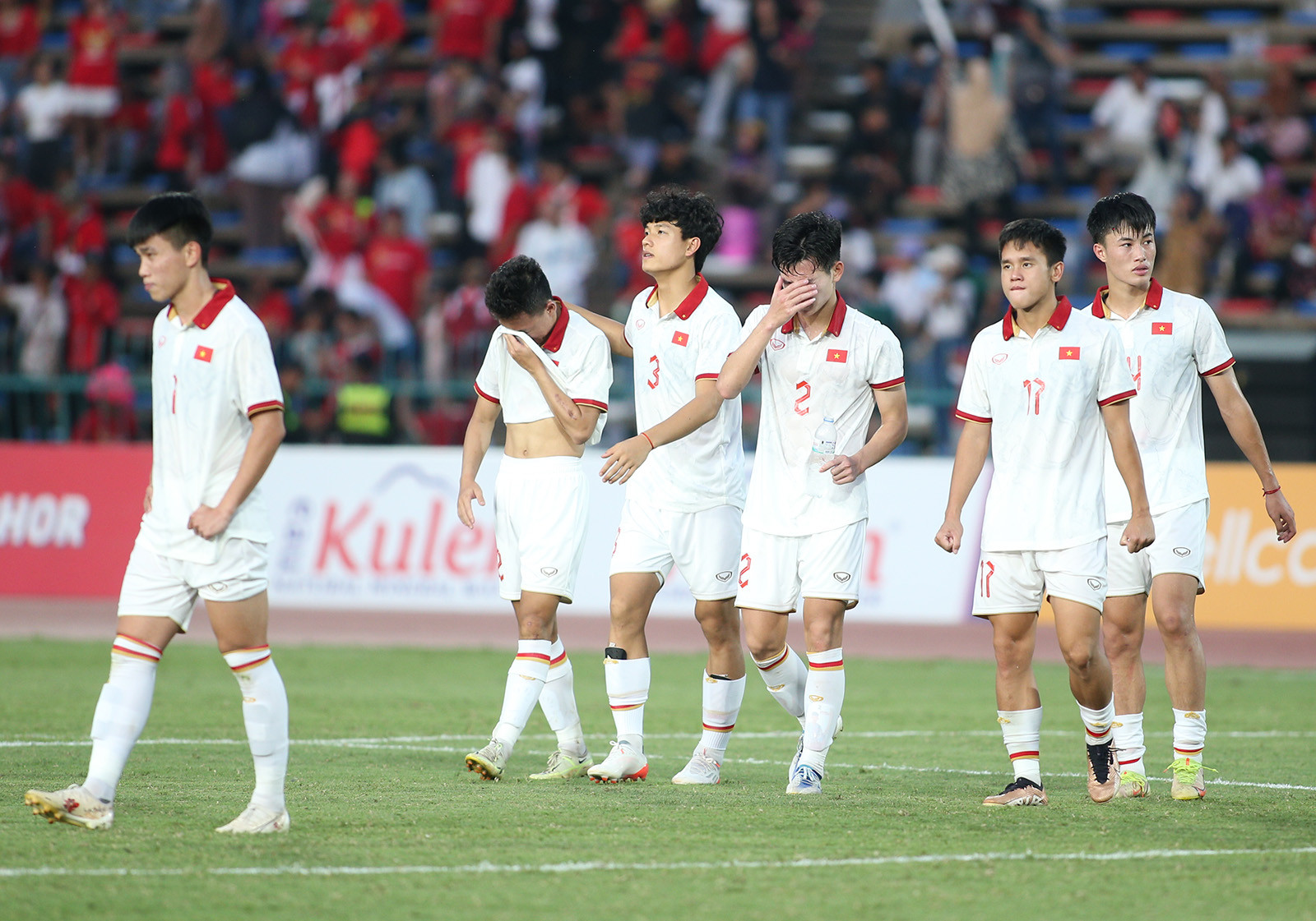 Bản tin cuối ngày 13/5: Thua Indonesia, U22 Việt Nam thành cựu vô địch SEA Games