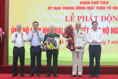 Chủ tịch nước kêu gọi xây nhà đại đoàn kết cho tỉnh Điện Biên và Tây Bắc