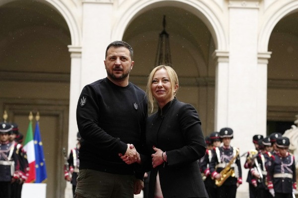Italia cam kết ủng hộ Kiev, Nga và Ukraine đưa tin trái chiều về Bakhmut