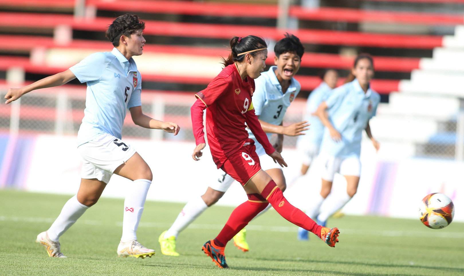 Lịch thi đấu bóng đá hôm nay 15/5: Tuyển nữ Việt Nam đá chung kết SEA Games