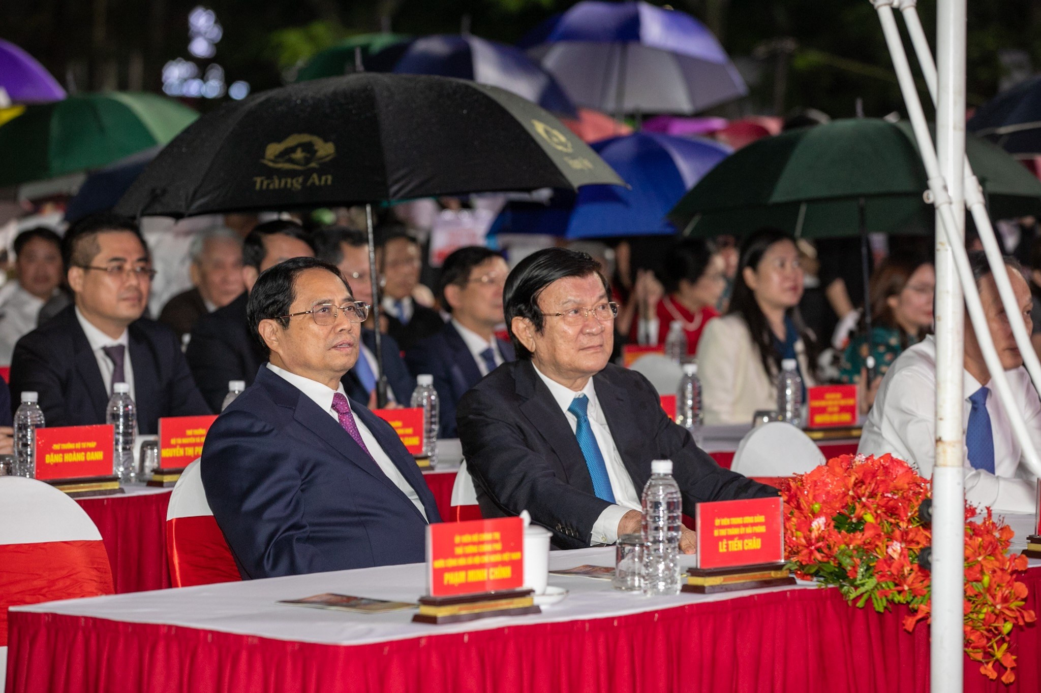 Thủ tướng Phạm Minh Chính và nguyên Chủ tịch nước Trương Tấn Sang dự khai mạc lễ hội.