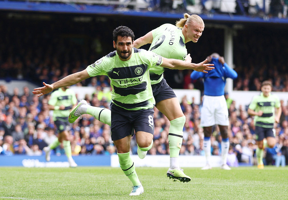 Hạ Everton, Man City tiến gần đến ngôi vương