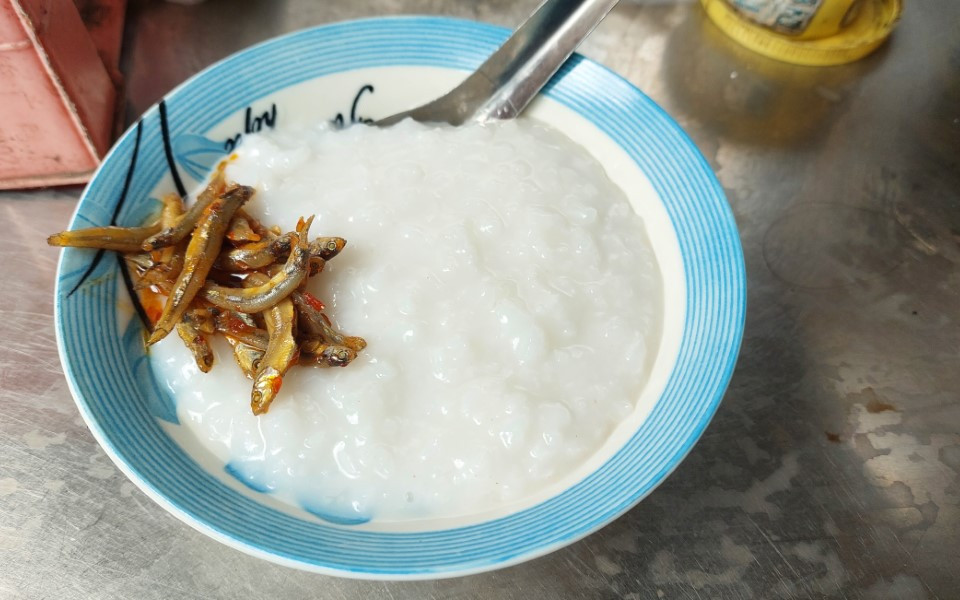 The distinct flavor of coconut porridge