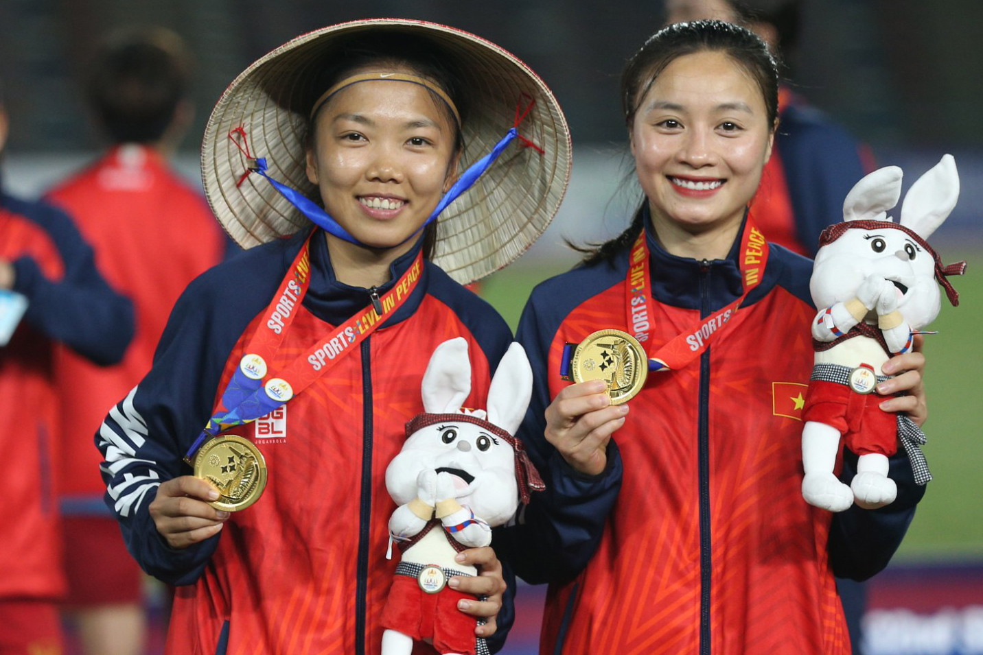 Bảng tổng sắp huy chương SEA Games 32 ngày 15/5: Việt Nam vượt mốc 120 HCV