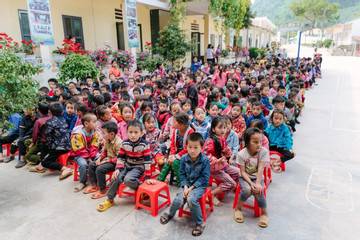 Hathor Group trao hơn 3.000 phần quà cho trẻ em Hà Giang