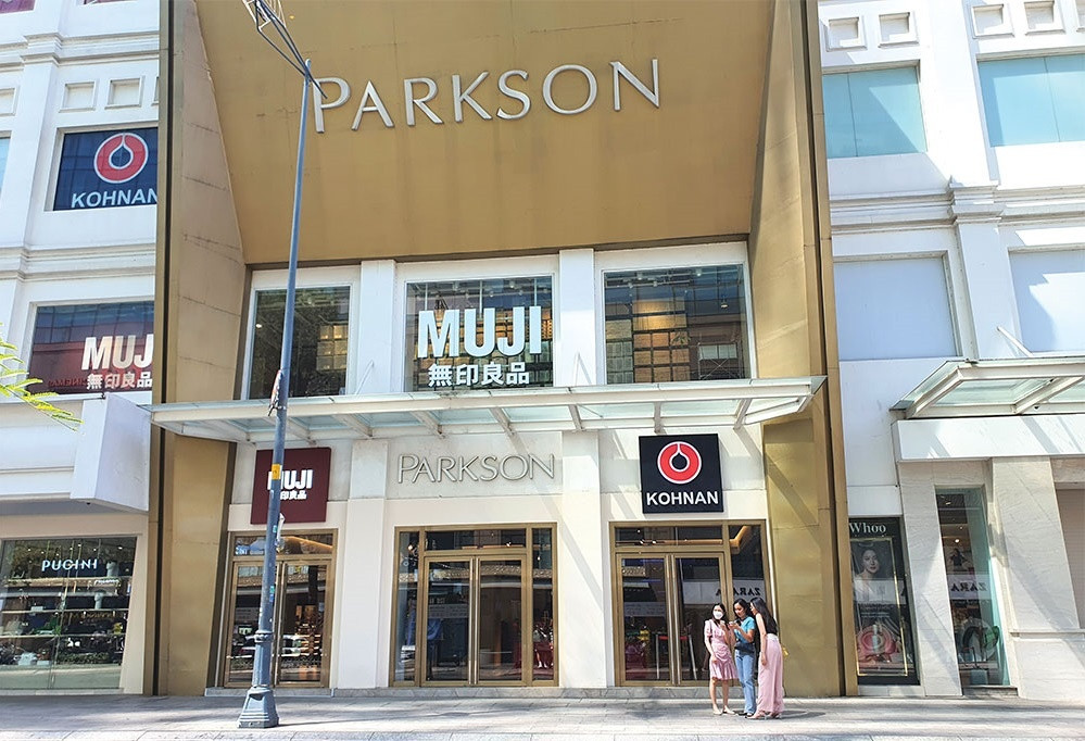 Malls struggling to keep enticing brands