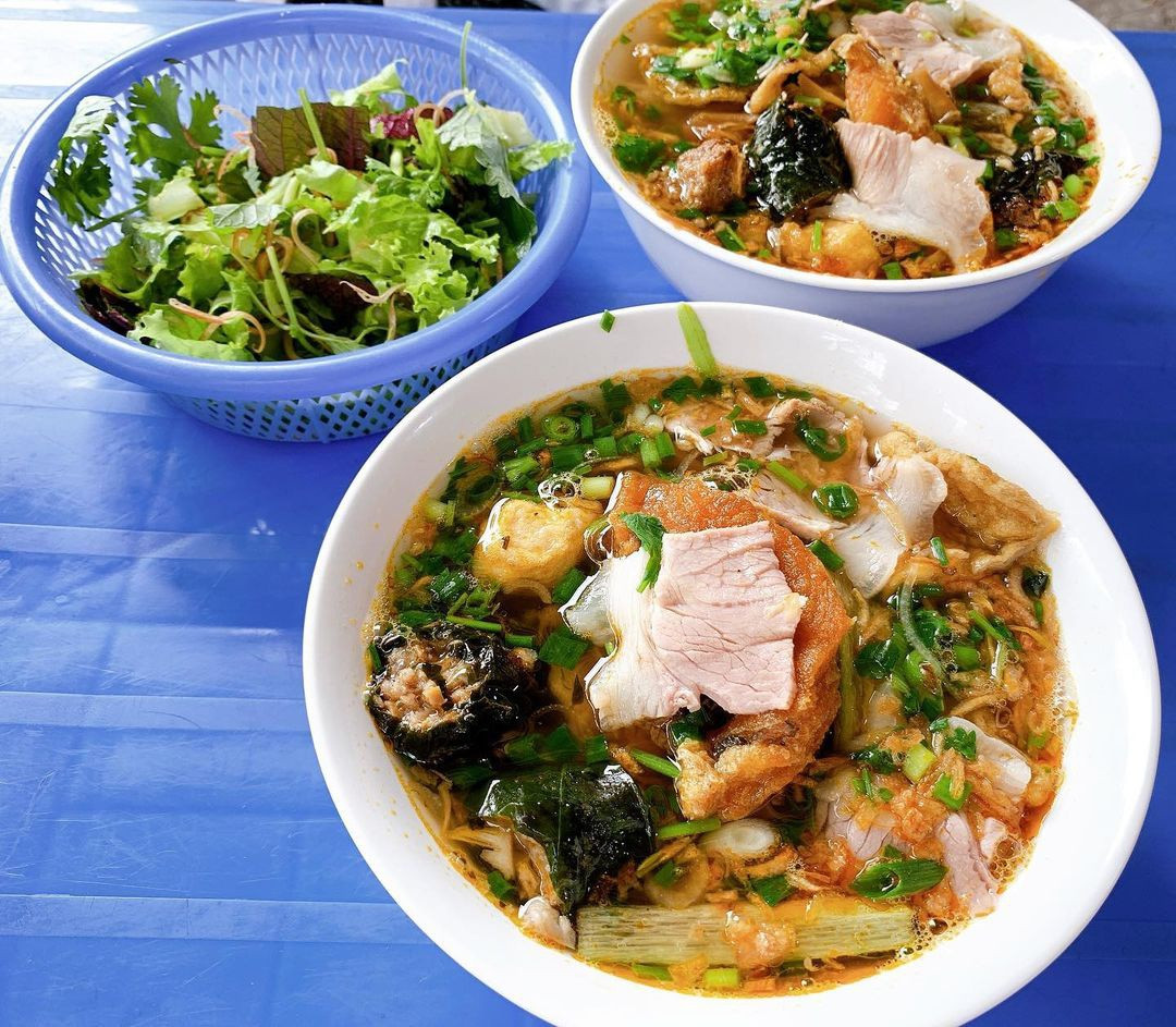 chuyen food tour Hai Phong anh 1