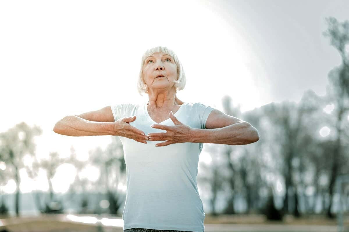 Tập thở hàng ngày giúp ngăn ngừa hình thành bệnh Alzheimer