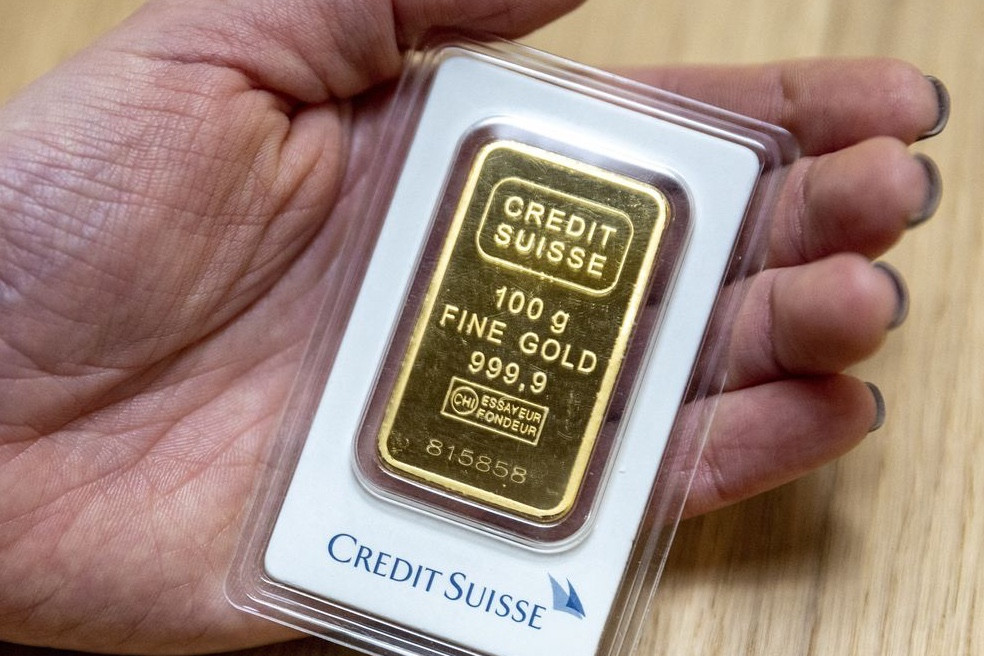 Giá vàng hôm nay 17/5: Lao dốc, mất mốc 2.000 USD/ounce