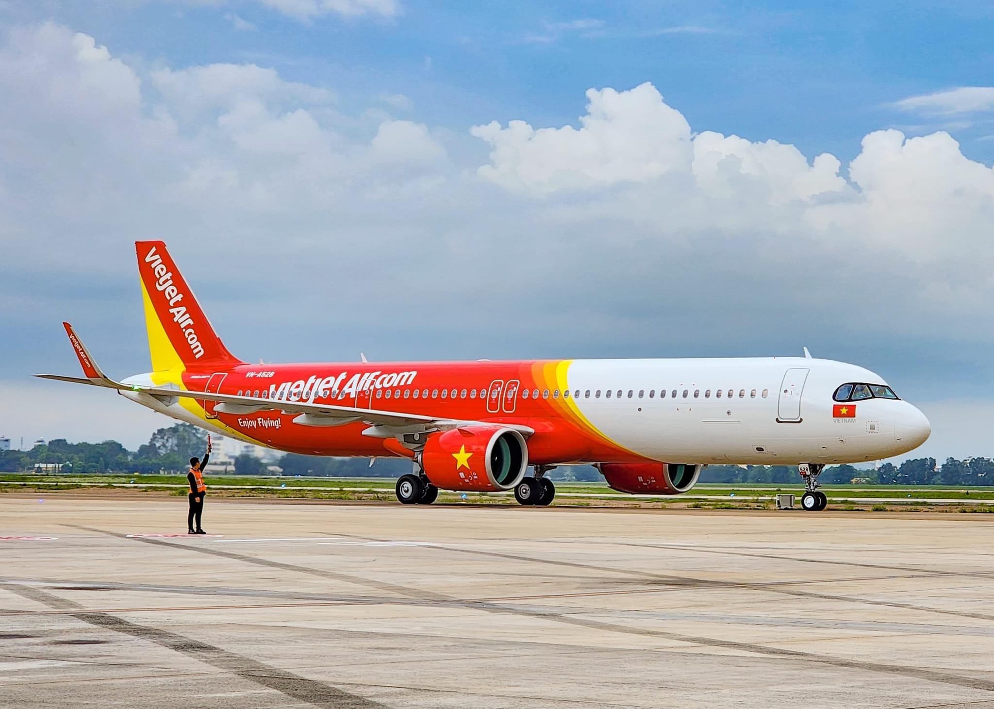 Vietjet tặng 1 năm bay miễn phí cho đội tuyển bóng đá nữ Việt Nam