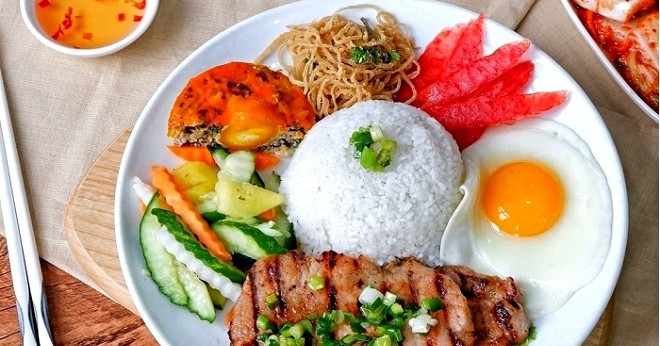 VN broken rice, banh tet among world's most delicious rice dishes