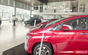 Car sales sluggish, dealers incur big losses