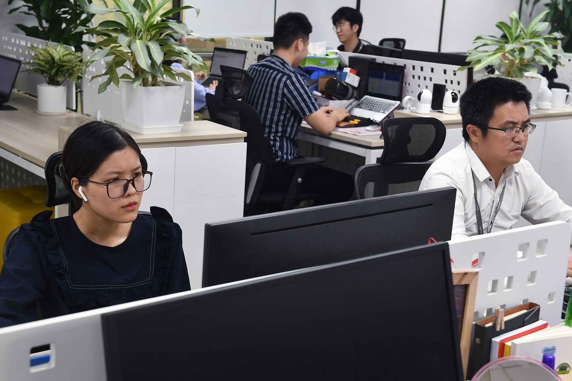 Số vụ cài cắm mã độc nhằm vào doanh nghiệp Việt Nam giảm mạnh