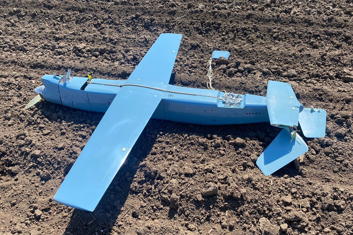 Hình ảnh UAV trinh sát thế hệ mới của Nga bị Ukraine 'ép' hạ cánh