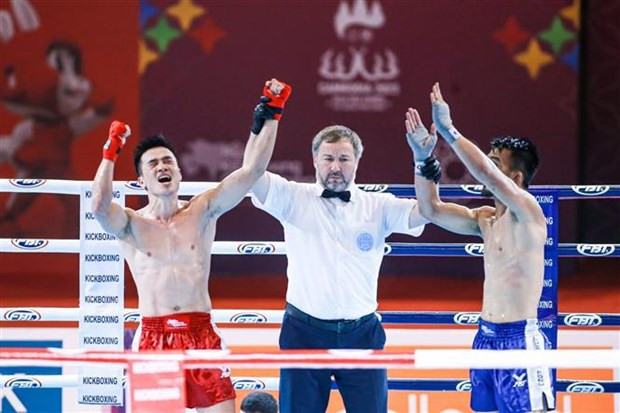 SEA Games 32: Vietnam keeps top place in medal tally after last competition day hinh anh 2