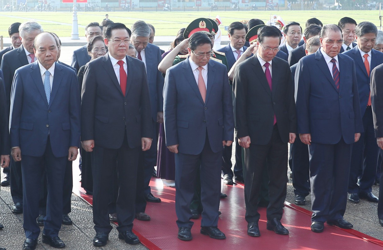 Lãnh đạo Đảng, Nhà nước vào Lăng viếng Bác