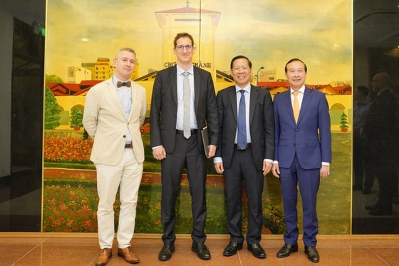 HCMC asks John Cockerill to consider establishing its headquarters in HCMC ảnh 4