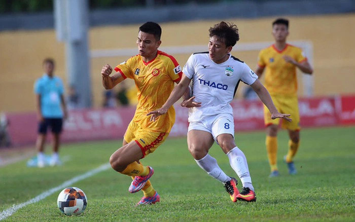 Lịch thi đấu bóng đá hôm nay 19/5: V-League trở lại