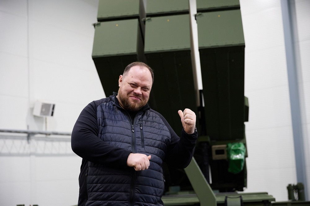 Ukraine nhận thêm tên lửa phòng không, bác tin có phóng xạ ở Khmelnytskyi
