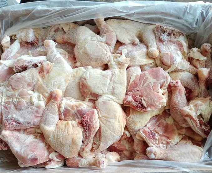 Rampant low-cost chicken import threatens domestic farmers